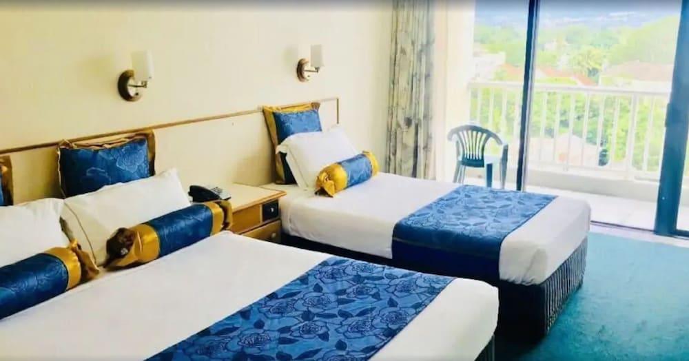 Acacia Court Hotel Cairns Esterno foto